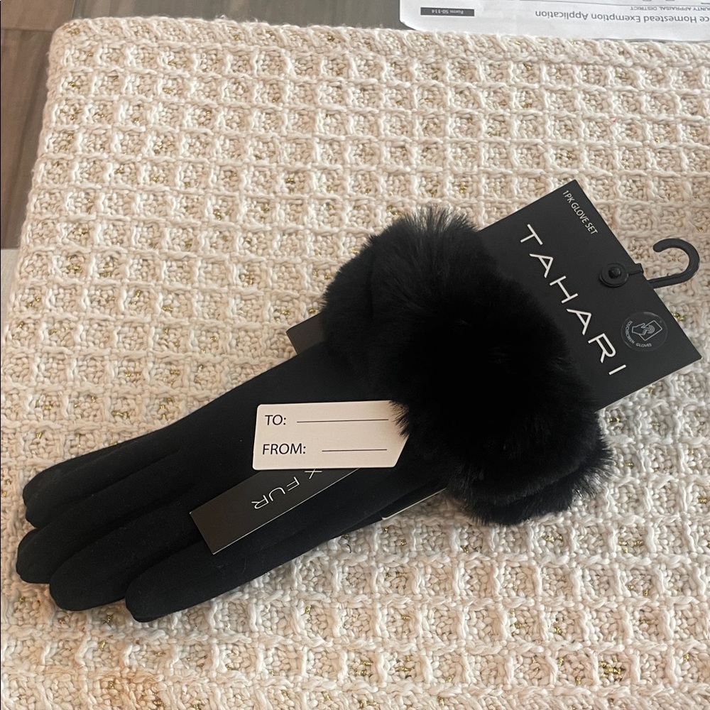 Tahari Black Faux Fur Cuff Women's Gloves
